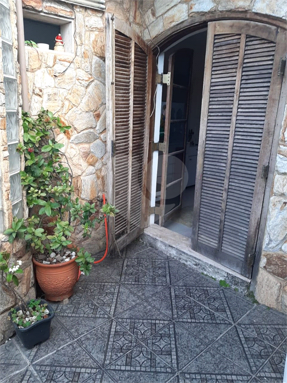 SOBRADO em VILA GUSTAVO