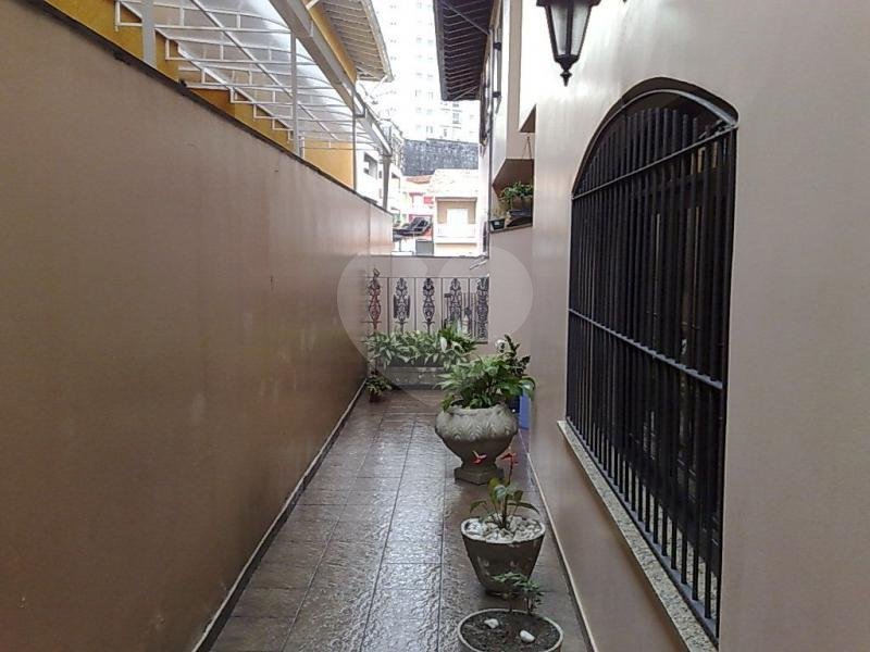 Sobrado à venda na Vila Leonor