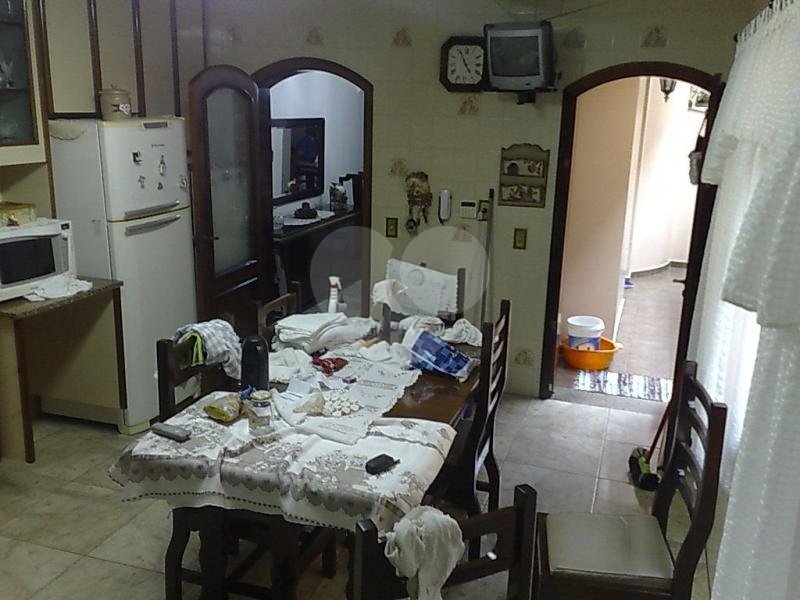 Sobrado à venda na Vila Leonor