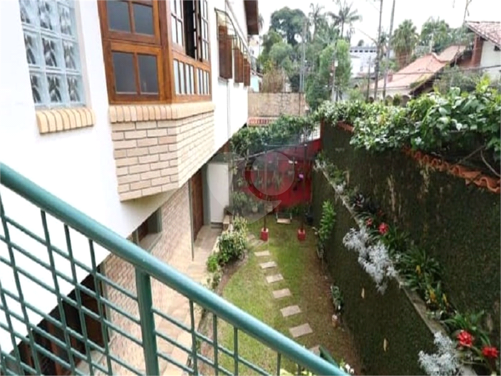 SOBRADO  A VENDA NO TREMEMBÉ - 4 DORMS (2 SUÍTES), PISCINA E 4 VAGAS DE GARAGEM