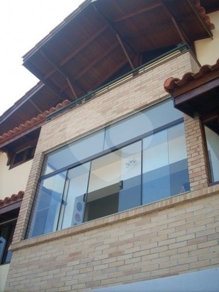 SOBRADO  A VENDA NO TREMEMBÉ - 4 DORMS (2 SUÍTES), PISCINA E 4 VAGAS DE GARAGEM
