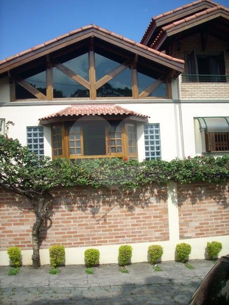 SOBRADO  A VENDA NO TREMEMBÉ - 4 DORMS (2 SUÍTES), PISCINA E 4 VAGAS DE GARAGEM