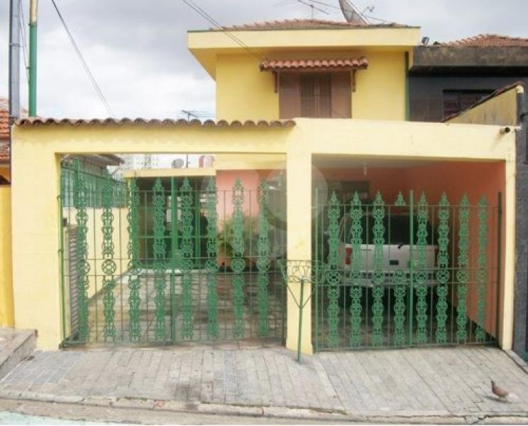 Sobrado à venda com 5 quartos, 195m² - Foto 1