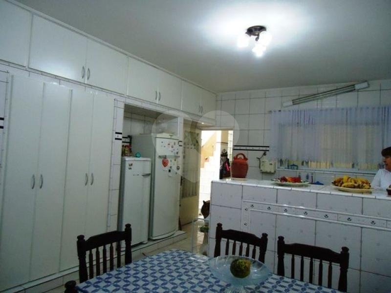 Sobrado à venda com 3 quartos, 310m² - Foto 15