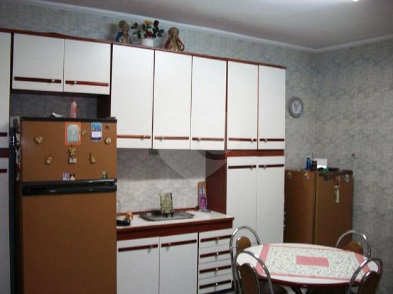 Sobrado à venda com 3 quartos, 200m² - Foto 5