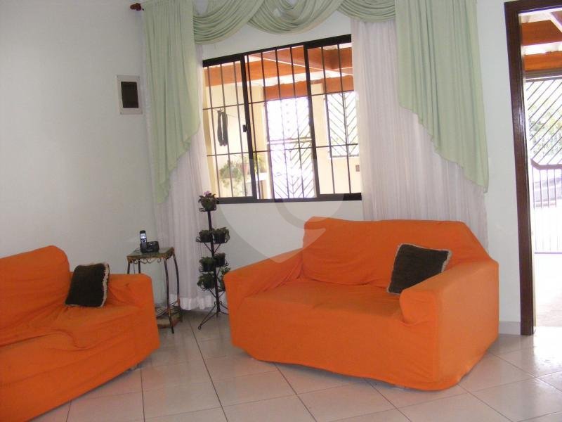 SOBRADO LINDO A VENDA NO PQ CASA DE PEDRA (JD. TREMEMBÉ) - 4 DORMS (1 SUÍTE) E 2 VAGAS DE GARAGEM