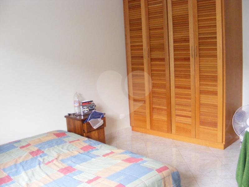 SOBRADO LINDO A VENDA NO PQ CASA DE PEDRA (JD. TREMEMBÉ) - 4 DORMS (1 SUÍTE) E 2 VAGAS DE GARAGEM