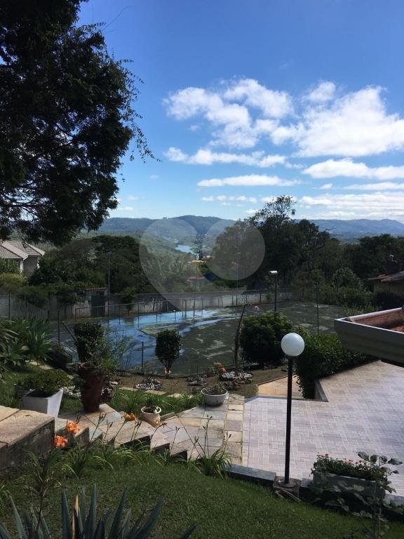SOBRADO em REGIÃO CENTRAL