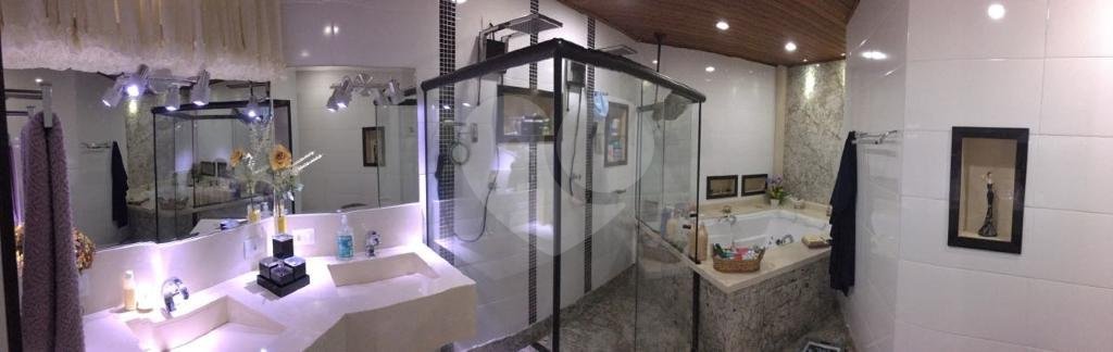 SOBRADO em REGIÃO CENTRAL