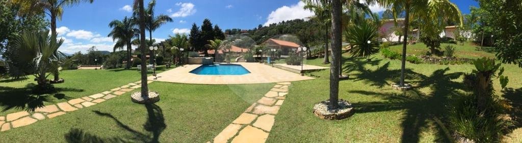 SOBRADO em REGIÃO CENTRAL