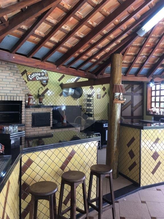 SOBRADO em REGIÃO CENTRAL