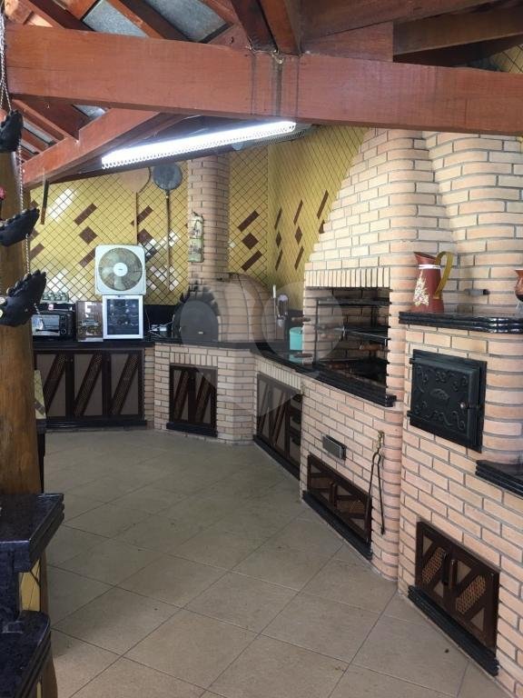 SOBRADO em REGIÃO CENTRAL
