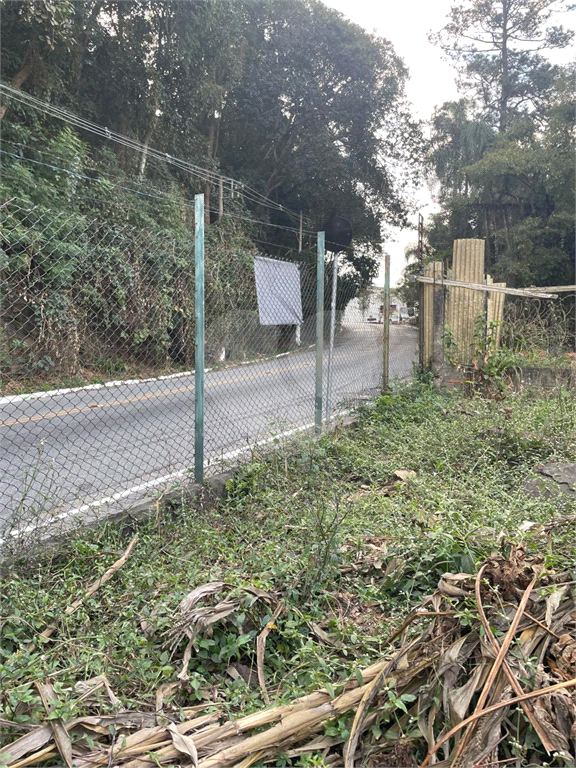Terreno no pé da Serra da Cantareira