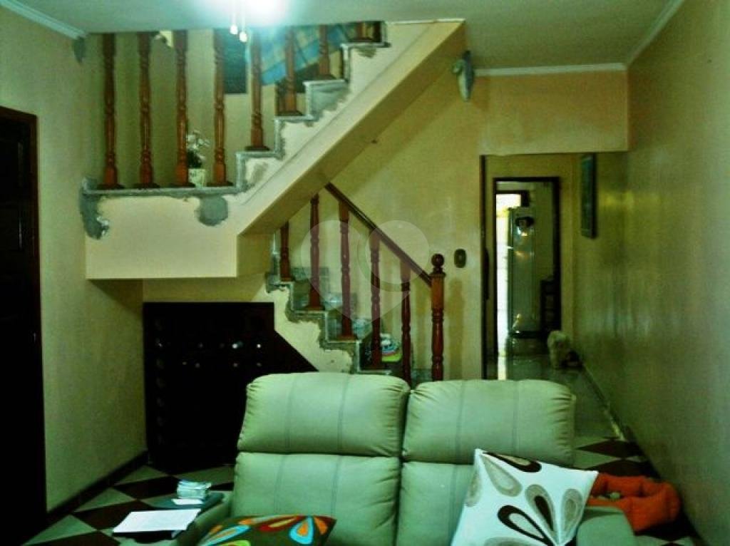 CASA TÉRREA ASSOBRADADA A VENDA PRÓXIMA AO HORTO FLORESTAL - 3 DORMS (1 SUÍTE) E 3 VAGAS DE GARAGEM