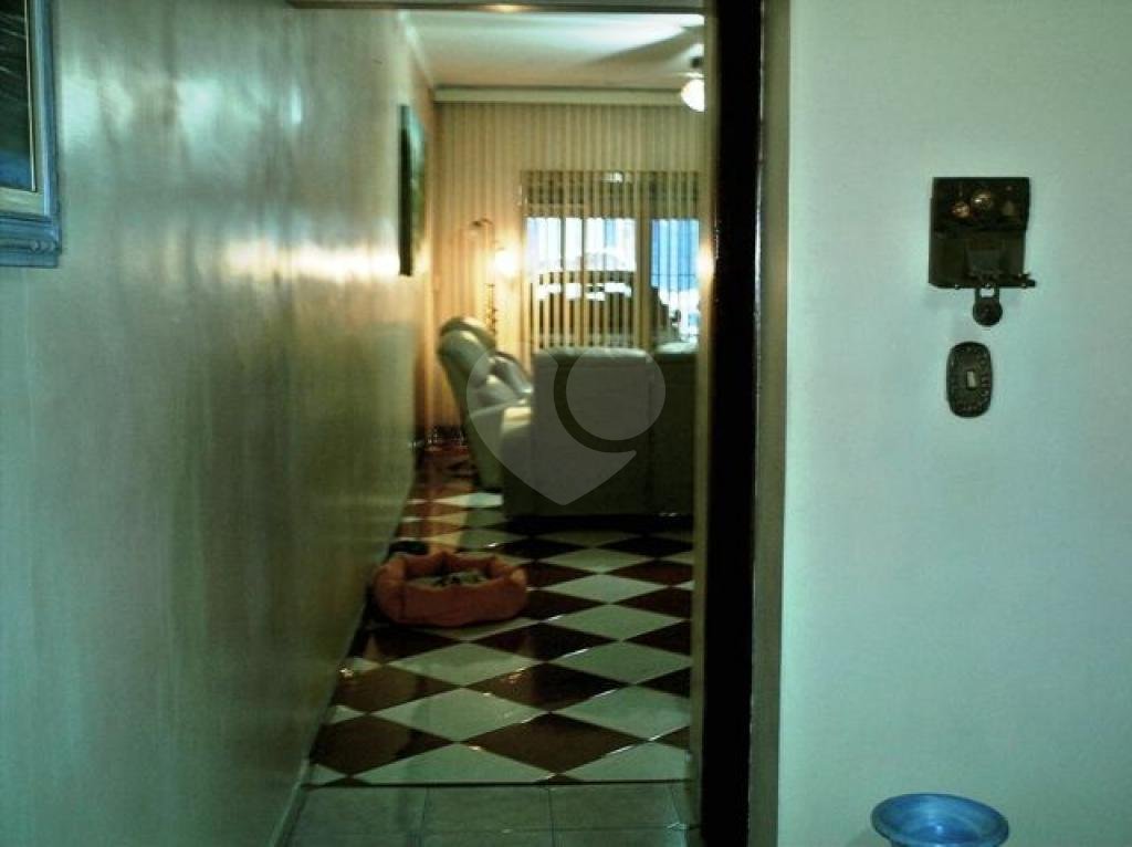CASA TÉRREA ASSOBRADADA A VENDA PRÓXIMA AO HORTO FLORESTAL - 3 DORMS (1 SUÍTE) E 3 VAGAS DE GARAGEM
