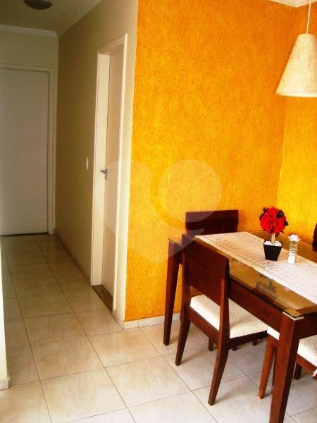 APARTAMENTO em CASA VERDE
