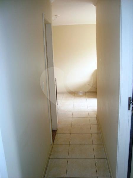 APARTAMENTO em CASA VERDE