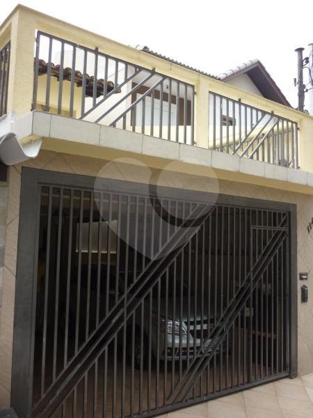 Sobrado à venda com 3 quartos, 230m² - Foto 1