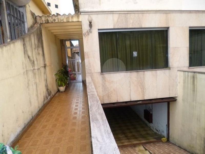 Sobrado à venda com 3 quartos, 260m² - Foto 1