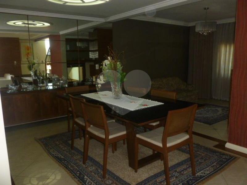 Sobrado, 3 quartos, 250 m² - Foto 2