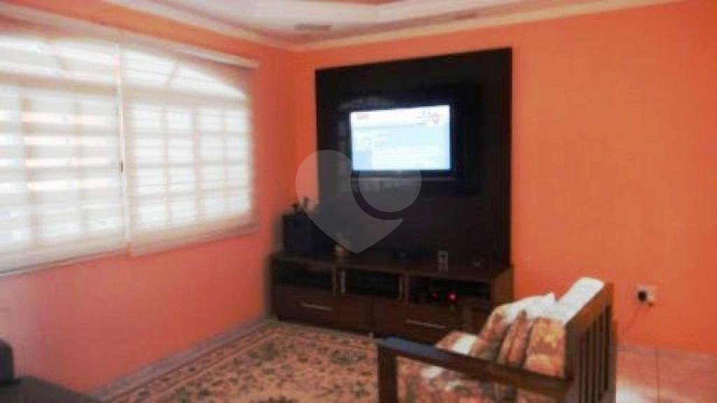 SOBRADO em VILA DAS PALMEIRAS