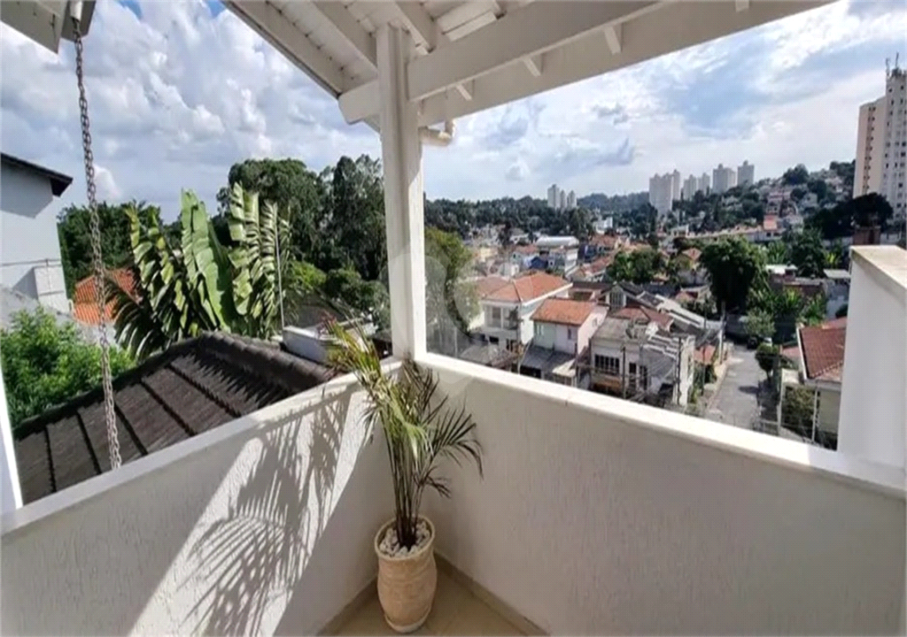 SOBRADO MOBILIADO DE 199,0 M² COM 02 SUITES, 04 VAGAS E PISCINA PARA VENDA NO JARDIM VIRGINIA BIANCA