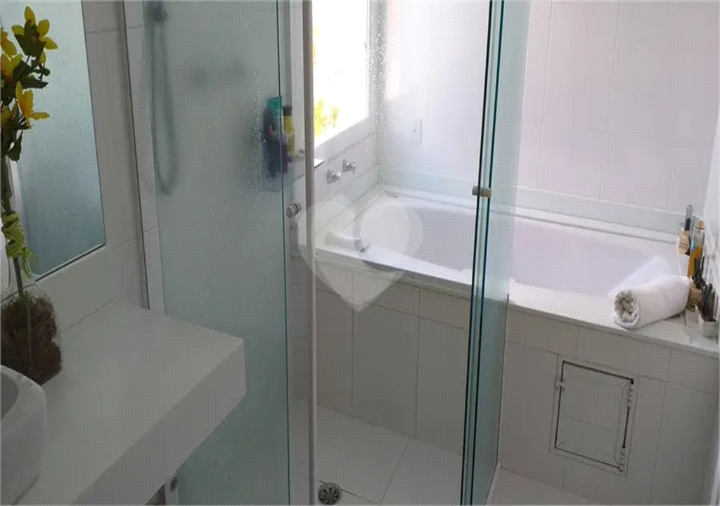 SOBRADO MOBILIADO DE 199,0 M² COM 02 SUITES, 04 VAGAS E PISCINA PARA VENDA NO JARDIM VIRGINIA BIANCA