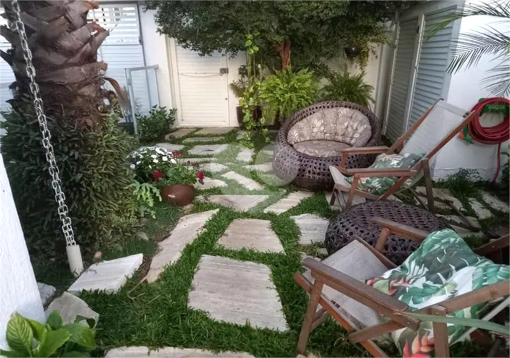 SOBRADO MOBILIADO DE 199,0 M² COM 02 SUITES, 04 VAGAS E PISCINA PARA VENDA NO JARDIM VIRGINIA BIANCA