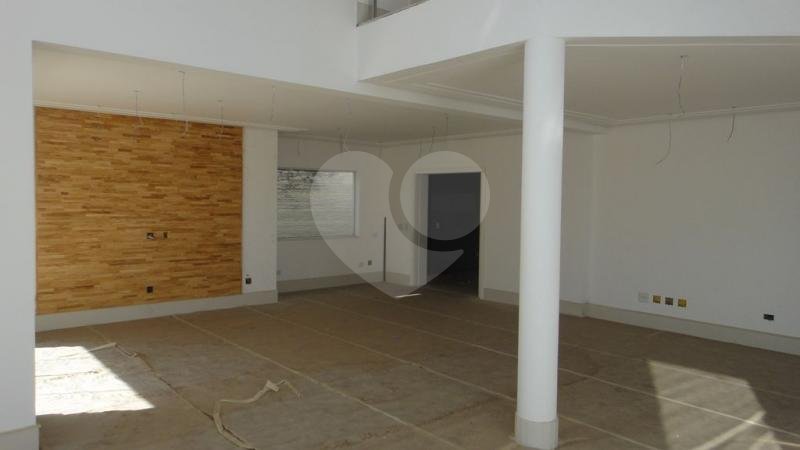 Sobrado à venda com 3 quartos, 515m² - Foto 1