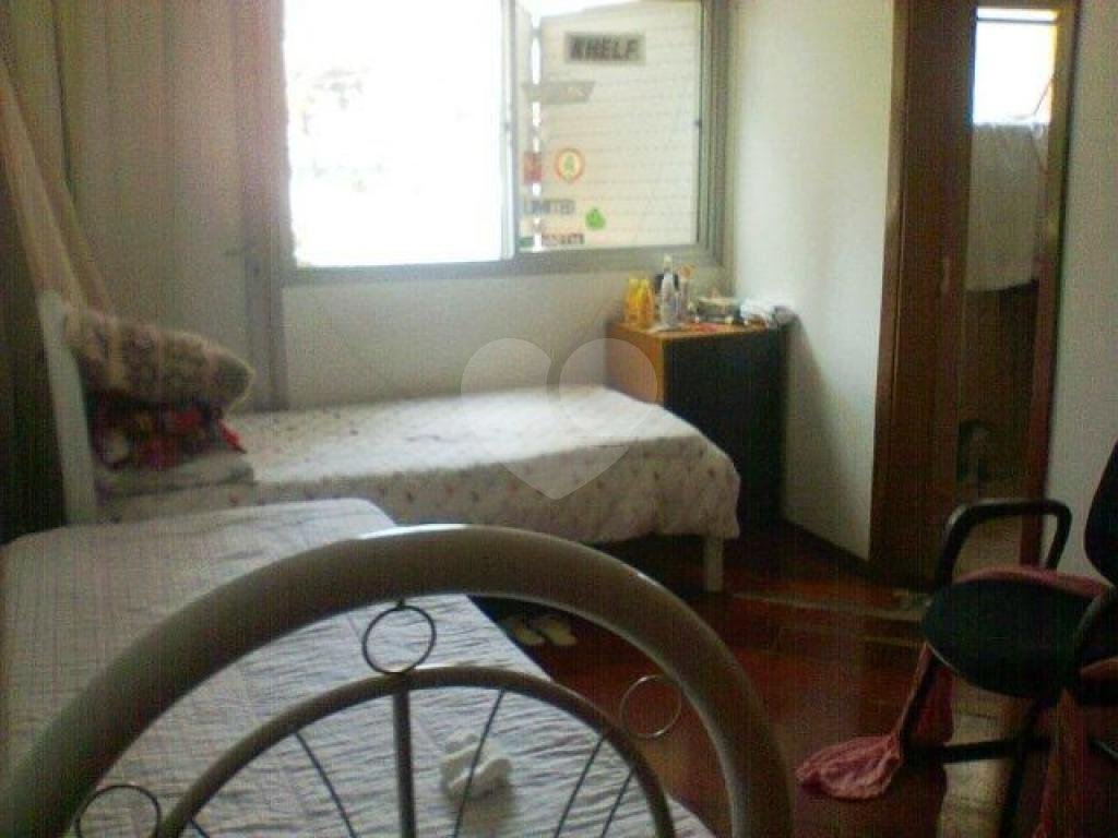 APARTAMENTO em ÁGUA FRIA