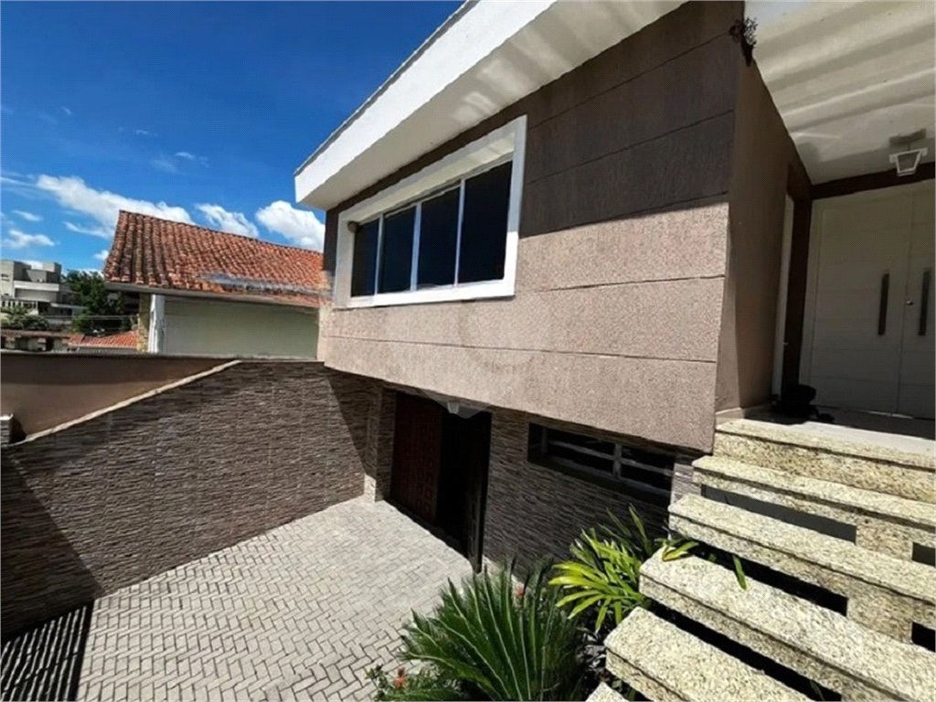 Casa à venda com 3 quartos, 190m² - Foto 4