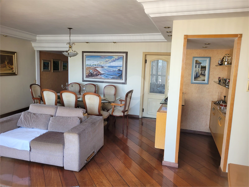APARTAMENTO em SANTANA