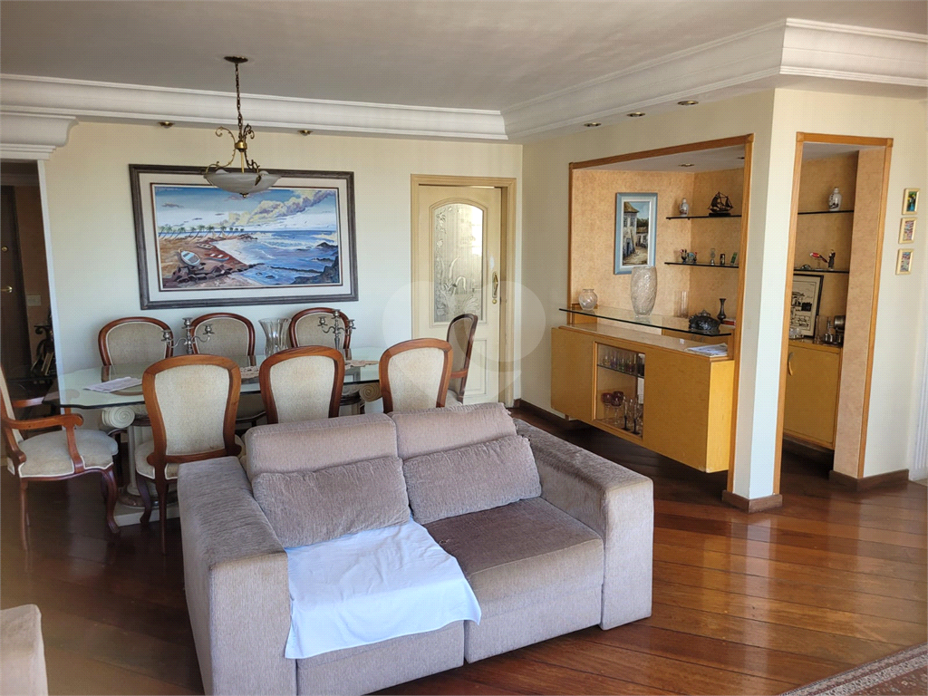 APARTAMENTO em SANTANA