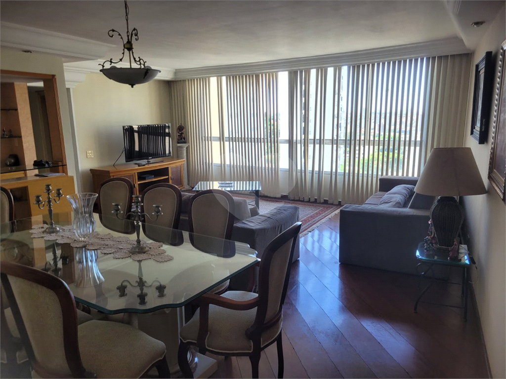 APARTAMENTO em SANTANA