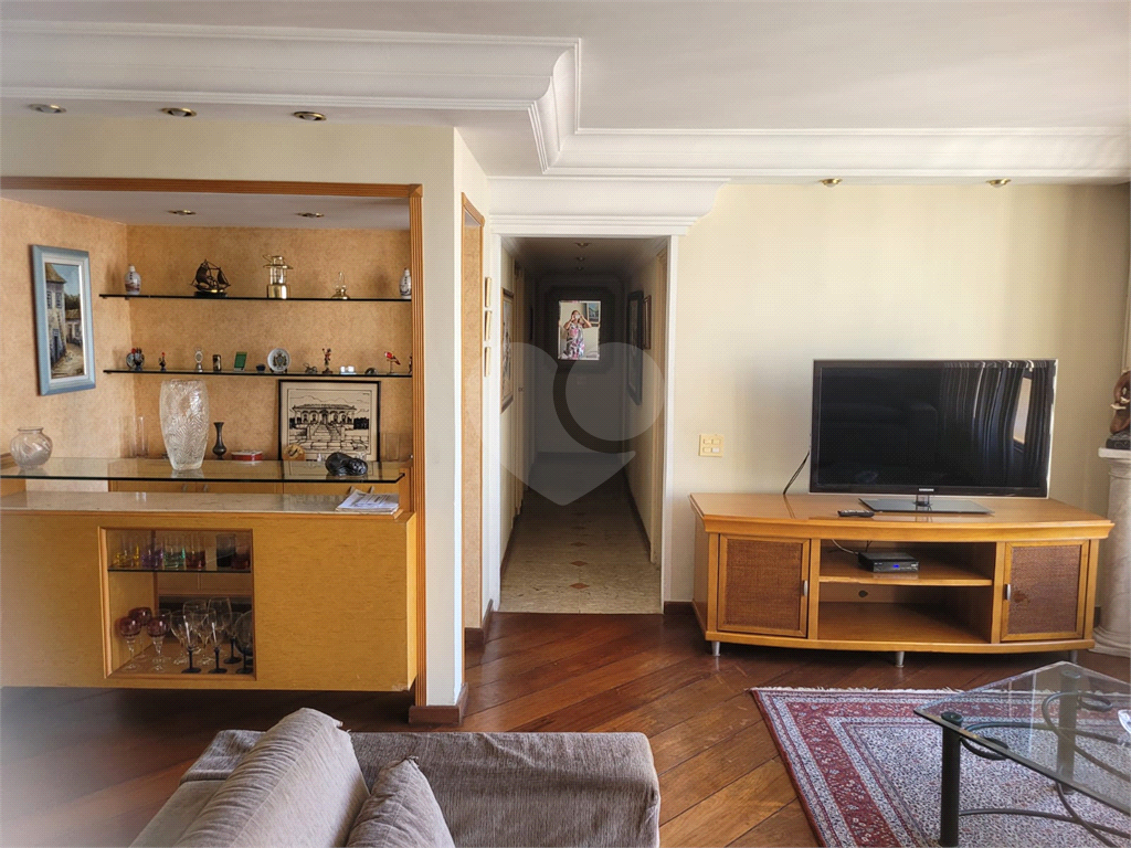 APARTAMENTO em SANTANA