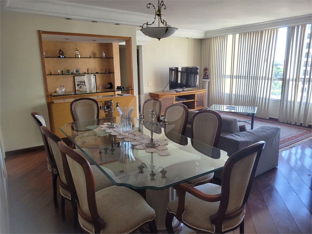 APARTAMENTO em SANTANA