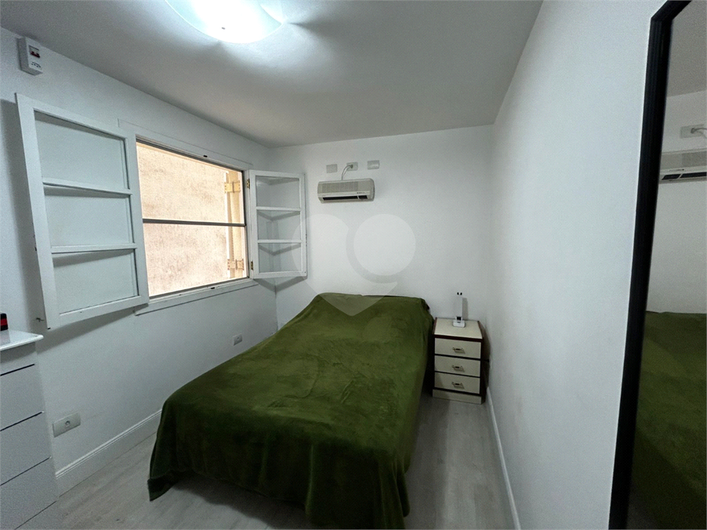SOBRADO COM 220M2 DE ÁREA CONSTRUÍDA A VENDA NO JD. S. PAULO - 4 DORMS (3 SUÍTES) E 2 VAGAS