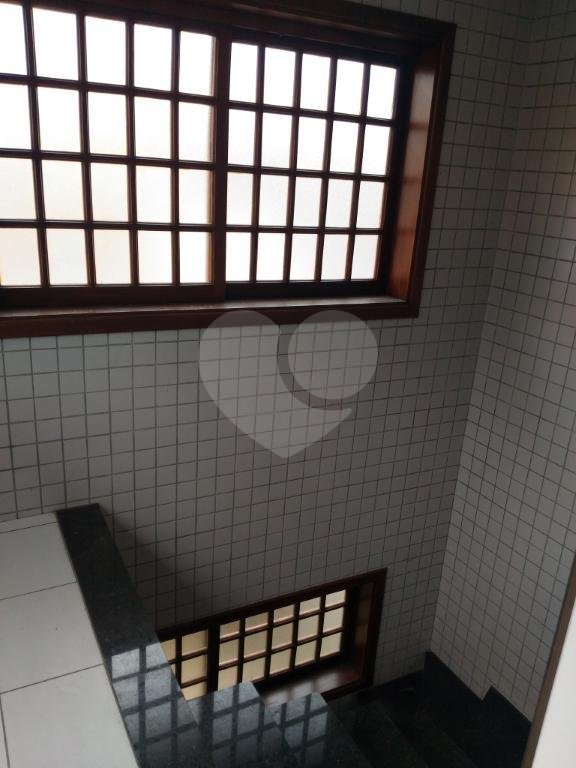 Sobrado à venda com 3 quartos, 250m² - Foto 25