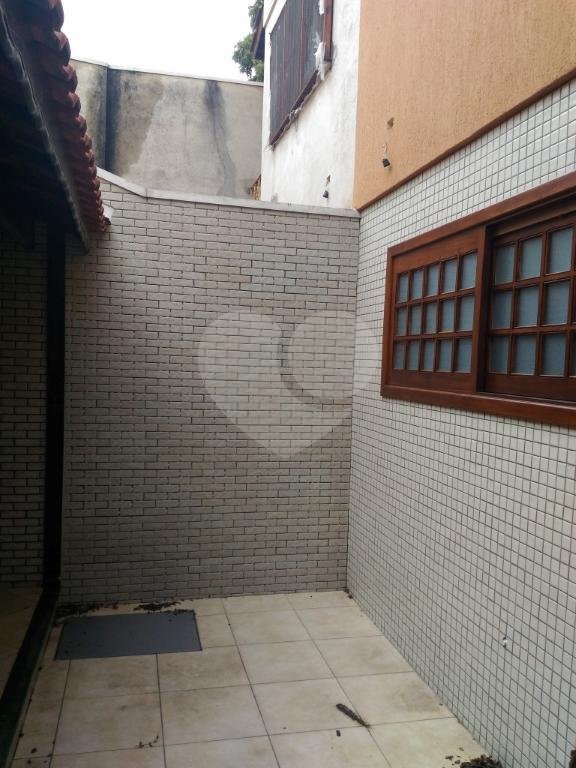 Sobrado à venda com 3 quartos, 250m² - Foto 35