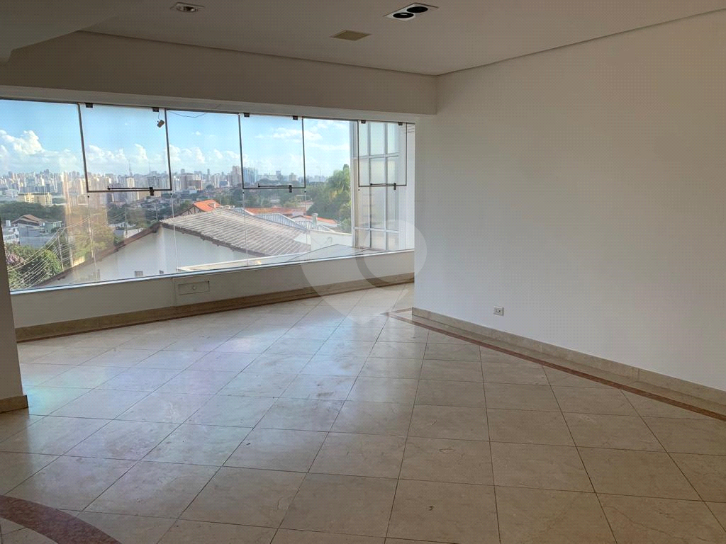 Belíssimo prédio comercial à venda no Jd São Bento