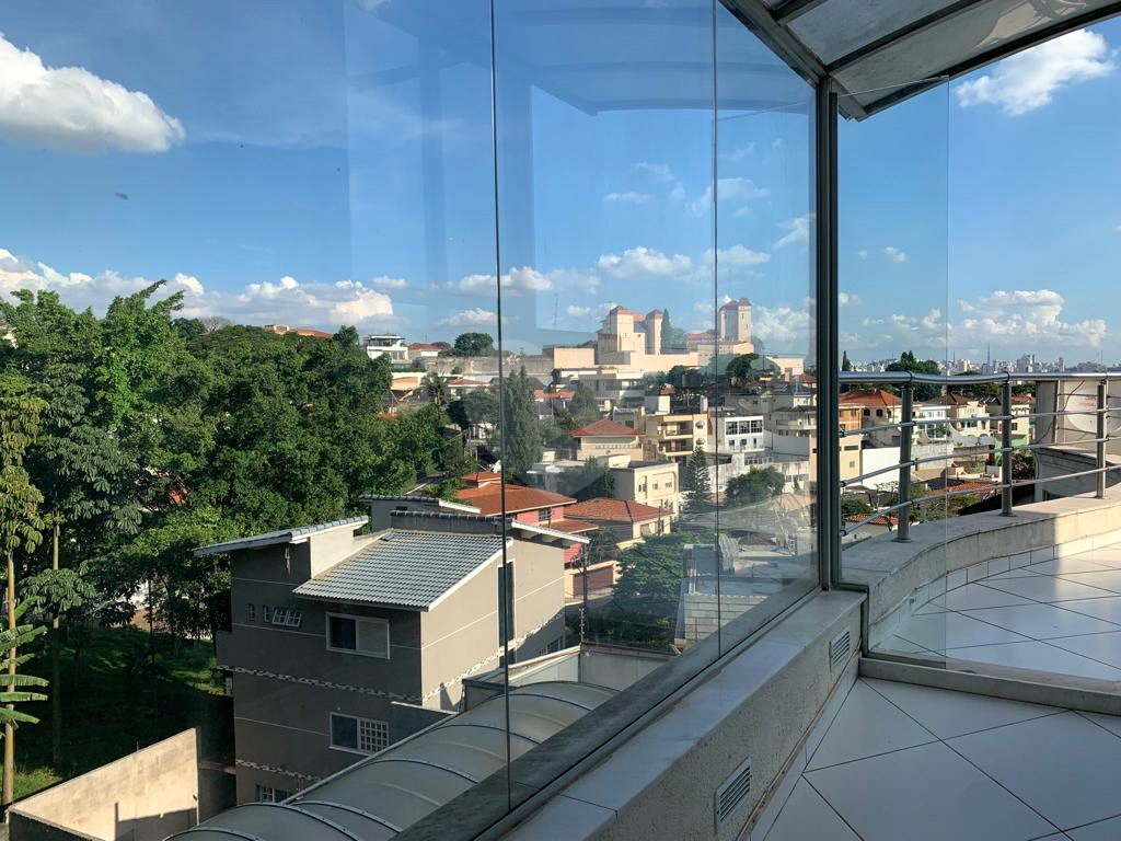 Belíssimo prédio comercial à venda no Jd São Bento
