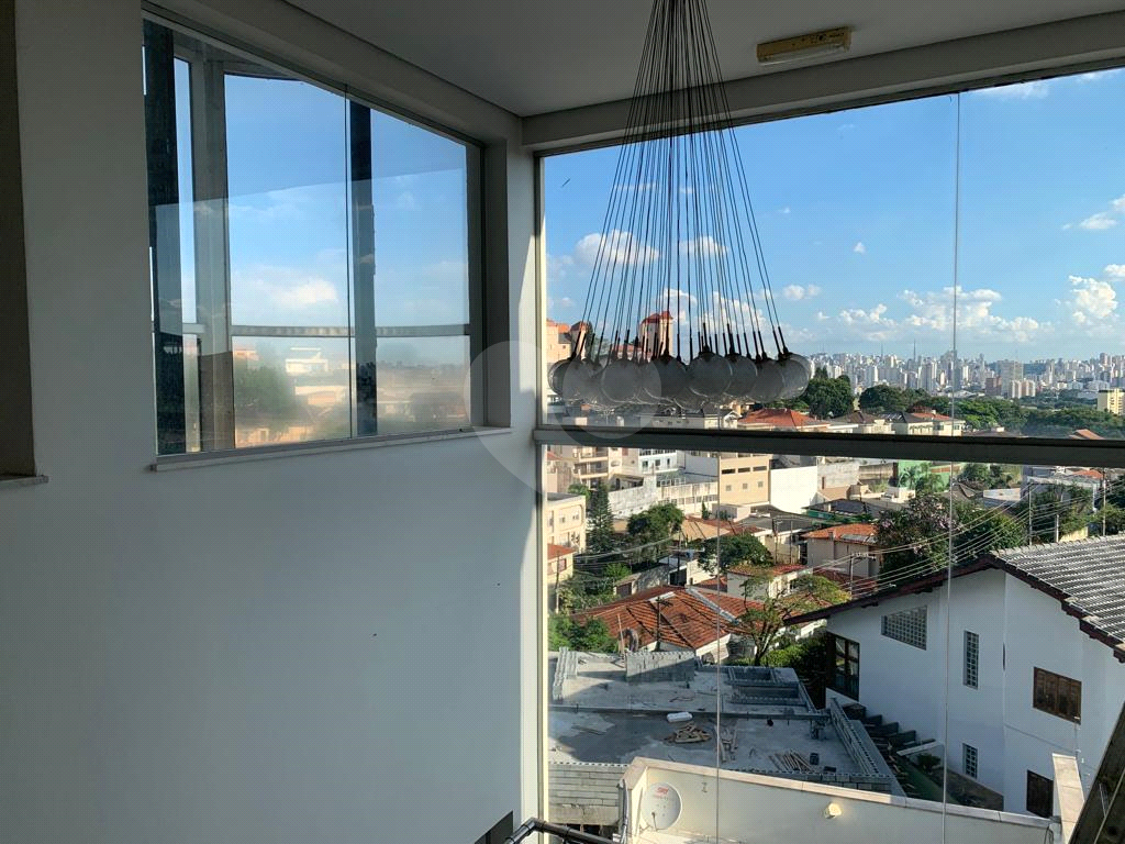 Belíssimo prédio comercial à venda no Jd São Bento