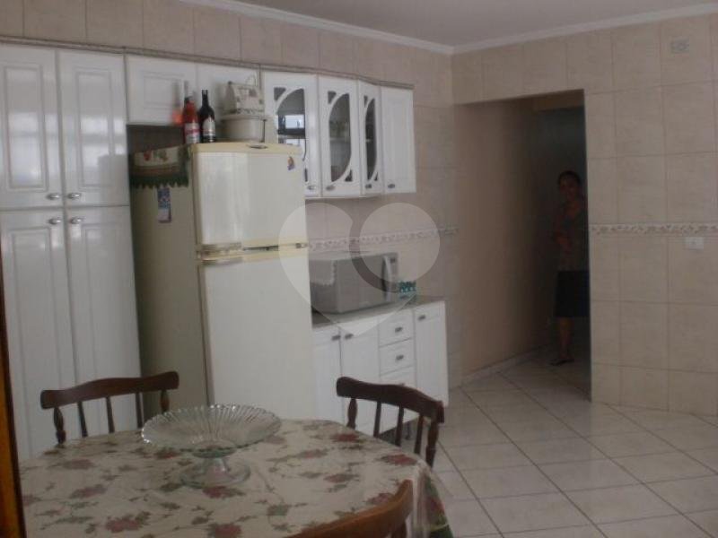 Sobrado à venda com 3 quartos, 220m² - Foto 4