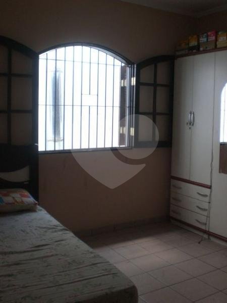 Sobrado à venda com 3 quartos, 220m² - Foto 17