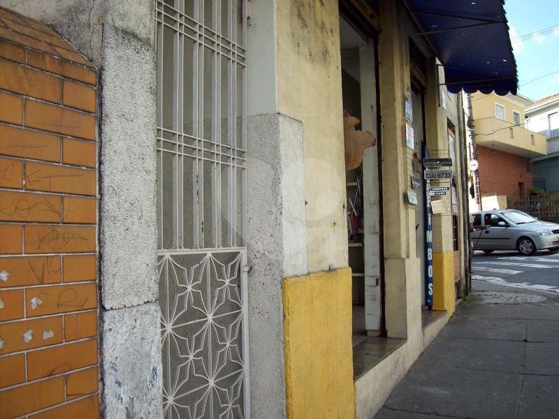 CASA TÉRREA A VENDA NO BAIRRO DO CARANDIRÚ - 2 DORMS E 3 VAGAS DE GARAGEM 