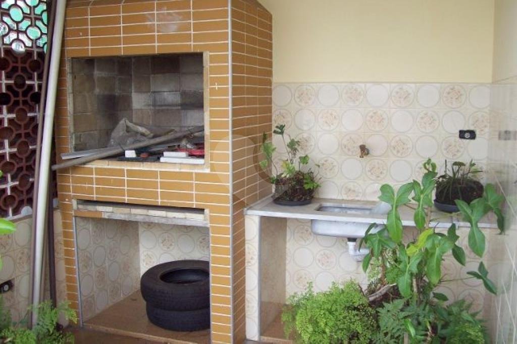 SOBRADO A VENDA NO JARDIM JAPÃO - 3 DORMITÓRIOS (1 SUÍTE) E 2 VAGAS DE GARAGEM
