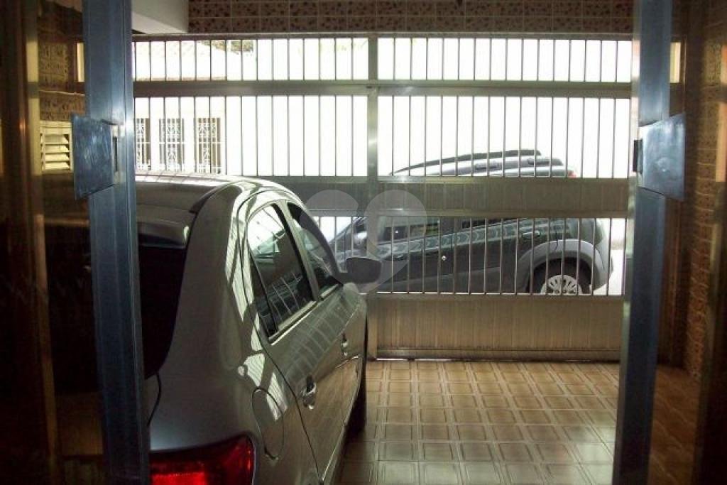 SOBRADO A VENDA NO JARDIM JAPÃO - 3 DORMITÓRIOS (1 SUÍTE) E 2 VAGAS DE GARAGEM