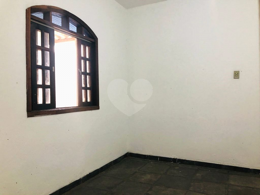 Terreno à venda com 2 quartos, 190m² - Foto 9