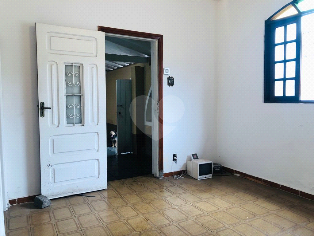 Terreno à venda com 2 quartos, 190m² - Foto 19