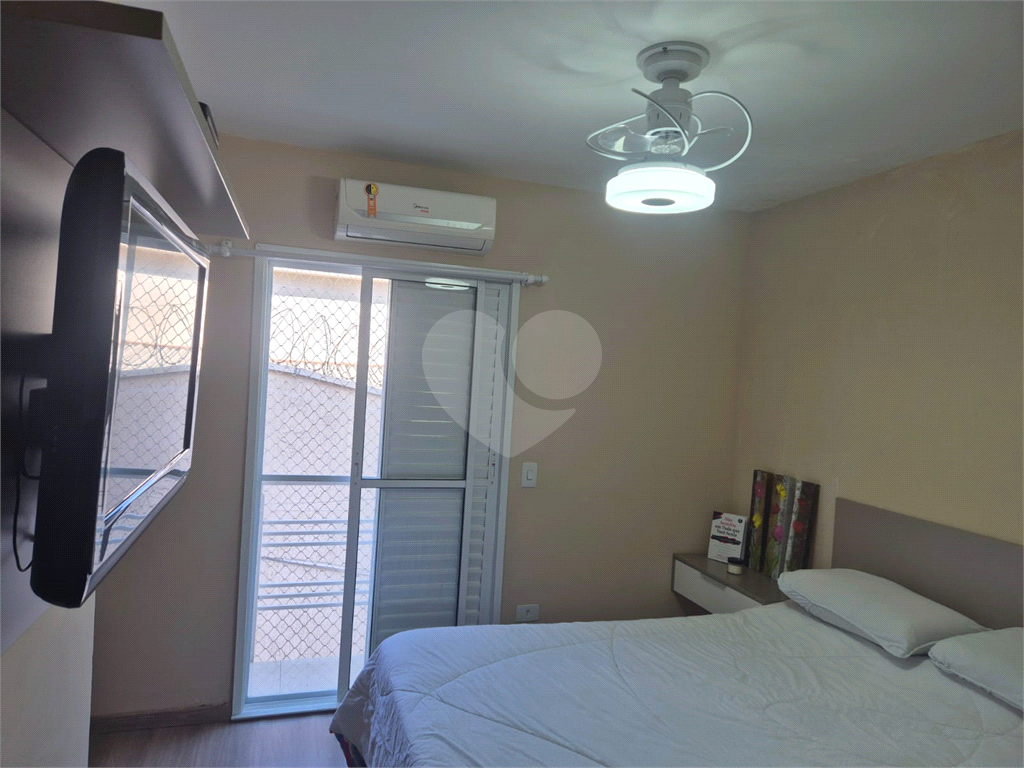 Sobrado lindo em Condominio Fechado